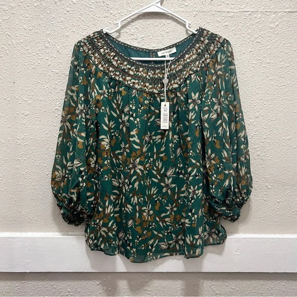 Max Studio Pleated Scoop Neck Green Floral Women's Blouse NWT XS - Picture 1 of 7